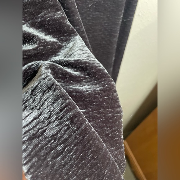 Dark Gray Velevet tank top from Maurice’s - Picture 2 of 4